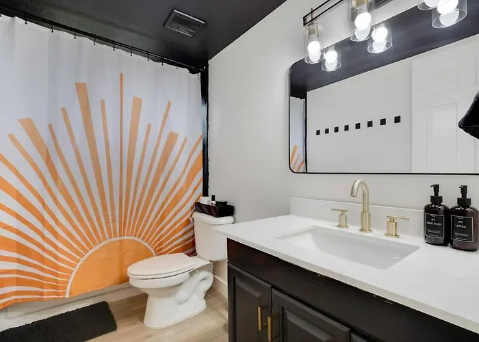 Lux Fun Zone - Sleeps 16