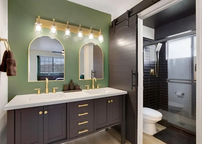Lux Fun Zone - Sleeps 16