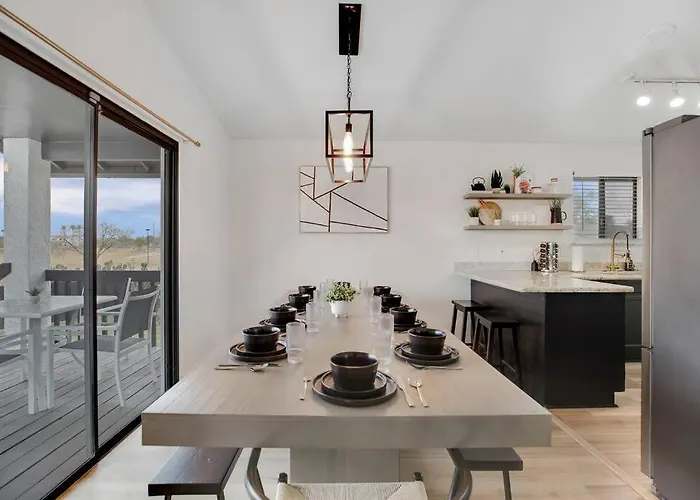 Lux Fun Zone - Sleeps 16 Ferienhaus *