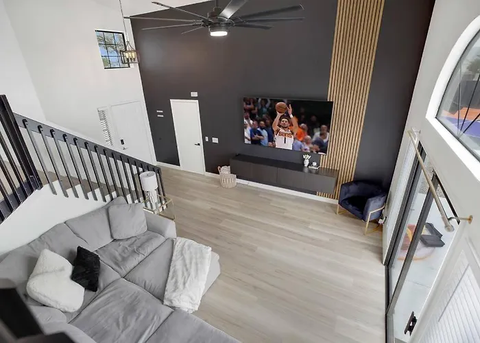 Lux Fun Zone - Sleeps 16 Ferienhaus