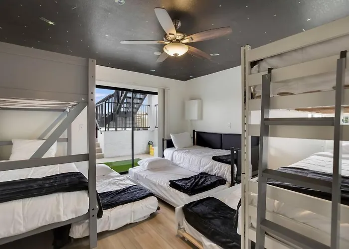 Lux Fun Zone - Sleeps 16 Ferienhaus Mesa